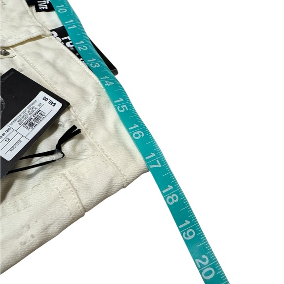 Trendy Cream Textured Wide Leg Jeans Size 12 NWT - Picture 5 of 6